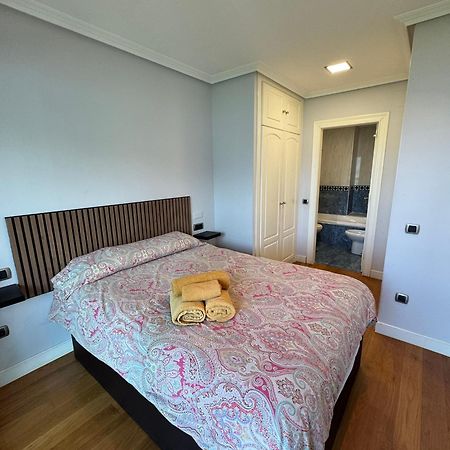 Primera Linea Playa+Parking Gratis Gijón Exteriör bild