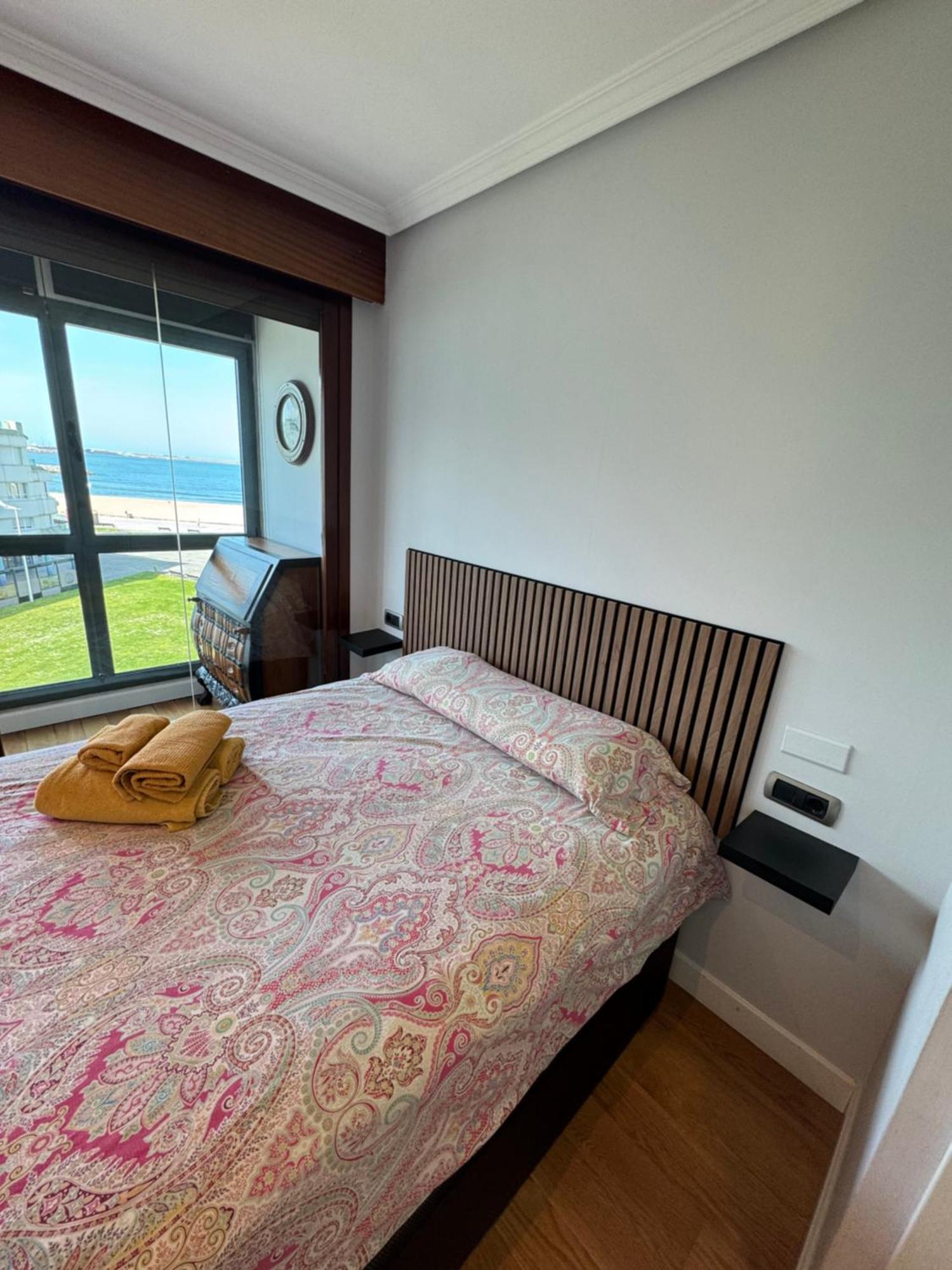 Primera Linea Playa+Parking Gratis Gijón Exteriör bild